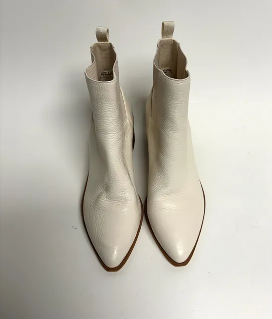 Chinese Laundry Filip Booties Size 8.5 Ivory Leather Pointed Toe