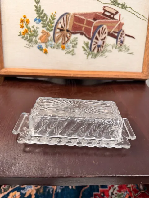 Vintage MCM Fostoria Colony Glass Swirl 1/4 Pound Covered Butter Dish Clear