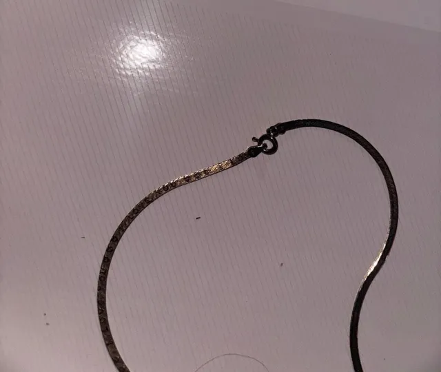 Vintage .925 Italy with makers mark Sterling Silver Herringbone Iluvu Necklace