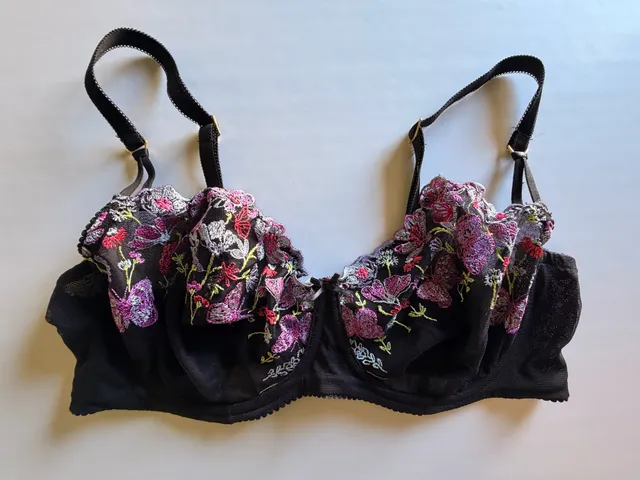 Agent Provocateur Embroidery Black Bra