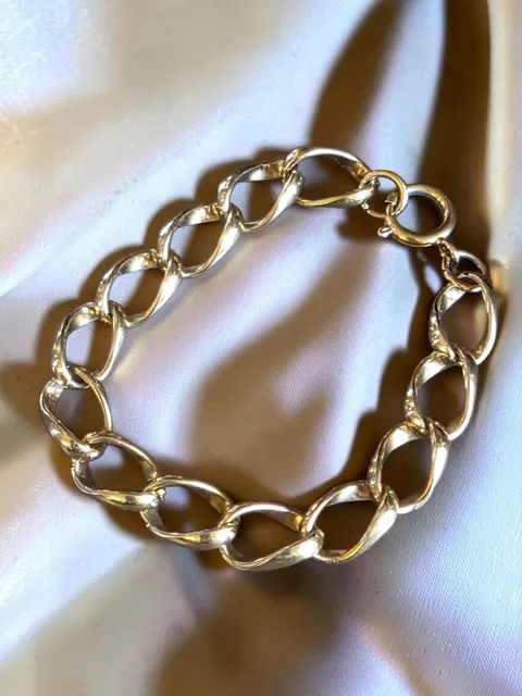Chunky Gold Tone Twisted Link Chain Bracelet