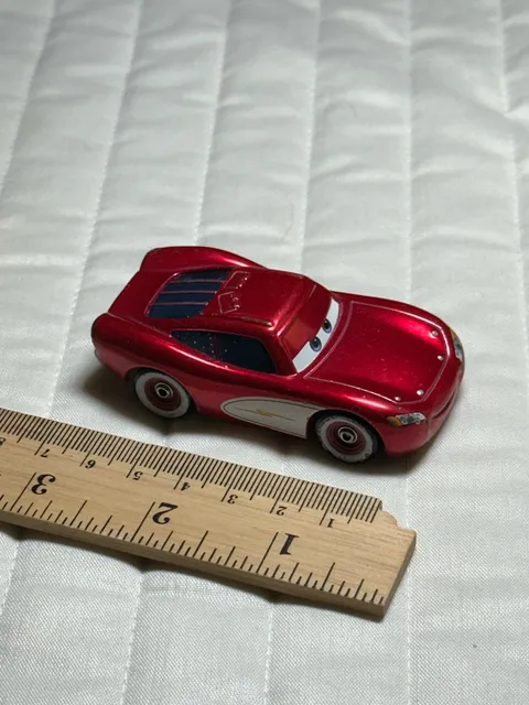 Mattel Disney Pixar Cars Lightning McQueen Diecast Car