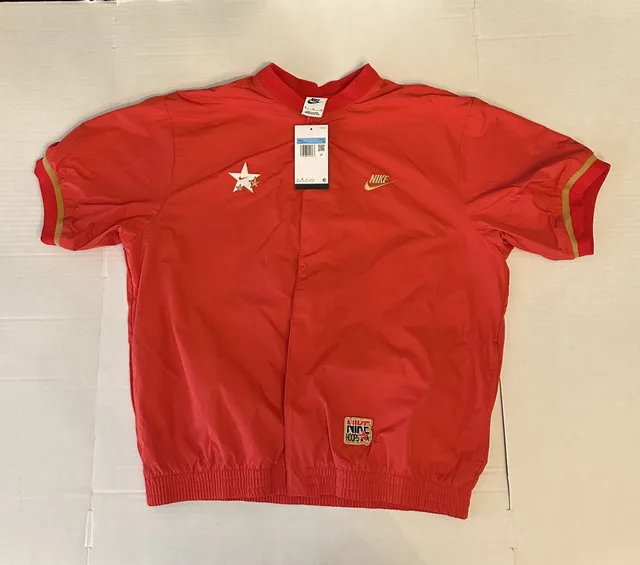 Nike Short Sleeve Jacket Size M Red Hoops FN1456-657