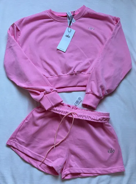 Alo Yoga Accolade Crewneck Pullover And Shorts Set Size L