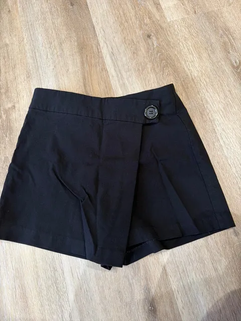 Black Skort