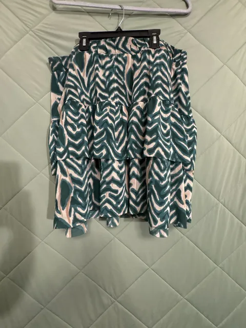 6th & Lane Skirt Size 18/20 Green Tiered Ruffle Zebra Print