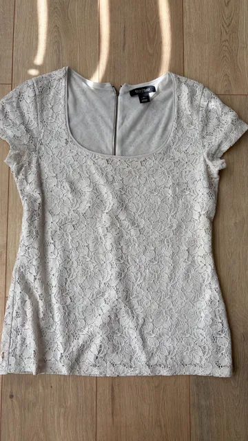 White House Black Market Lace Blouse Size M Ivory Short Sleeve Scoop