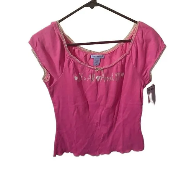 SoftWear T-Shirt Size M Pink It's All About Me Y2K Graphic Tee