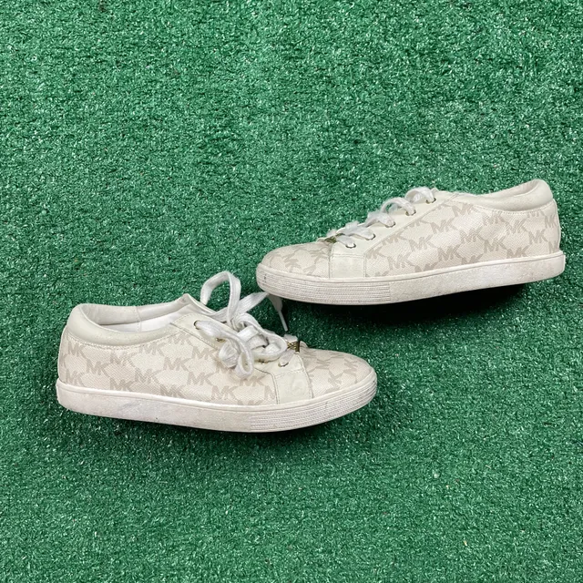Michael Kors Finola Charm Sneakers Size 4 White Logo Canvas