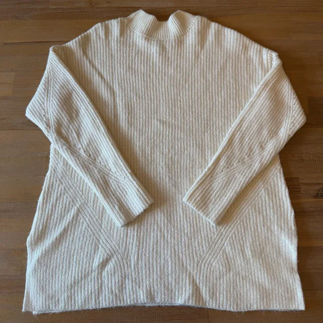 Old Navy Sweater Womens L Large Cream White Ribbed Knit Cozy Mock Neck Slit