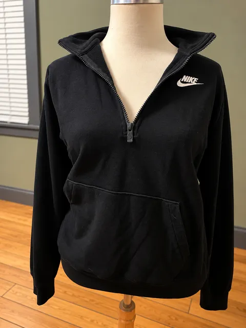 Nike 1/2 Zip Sweatshirt Black Embroidered Logo