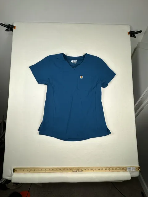 Carhartt Rugged Flex Peak C12137 Scrub Top Size M Blue V-Neck Pocket