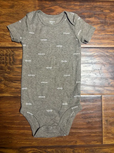 Carter's Bodysuit Size 9m Brown Mama Dada Print