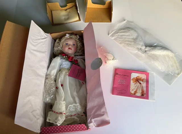 Paradise Galleries Treasury Collection Porcelain Doll In Box