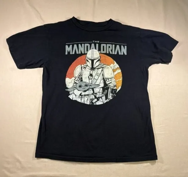 Star Wars The Mandalorian Graphic T-Shirt Black MD/M