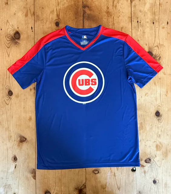 MLB Genuine Merchandise Chicago Cubs T-Shirt Size L Blue Red V-Neck