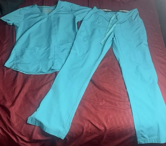 Skechers by Barco Scrubs Set Teal Blue Top and Pants