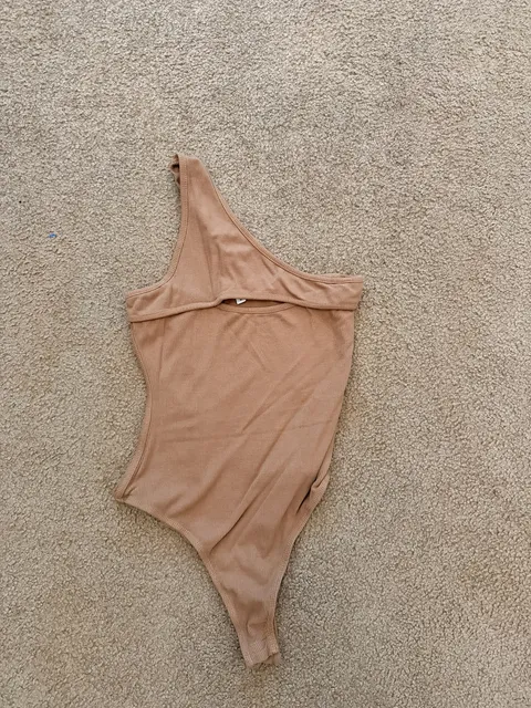Superdown One Shoulder Bodysuit Size S Tan Ribbed Cutout