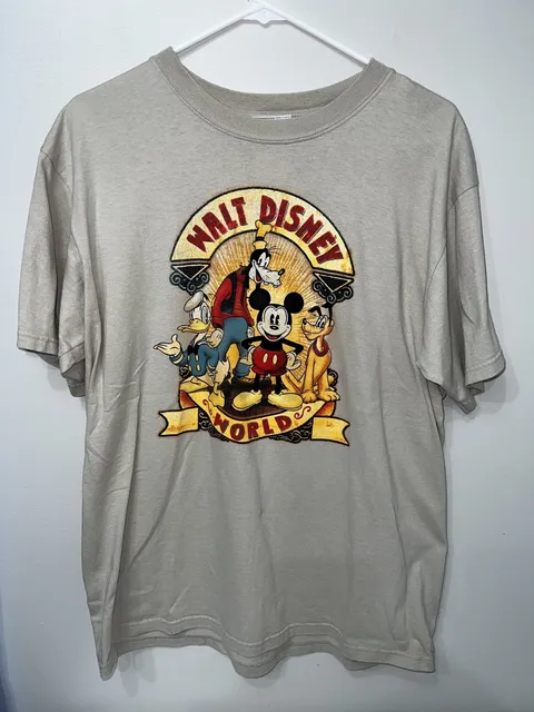 WALT DISNEY WORLD Mickey and Friends Disney Fans Beige Tee Shirt Size Large