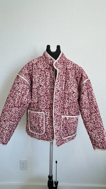 Tankaneo Floral Quilted Jacket Size M Red White Puffer Coat Pockets