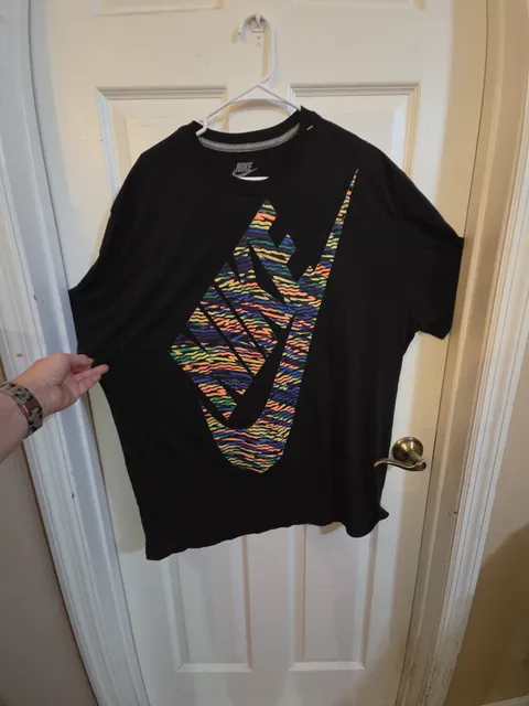 Nike Graphic T-Shirt XXL Black Rainbow Tiger Swoosh