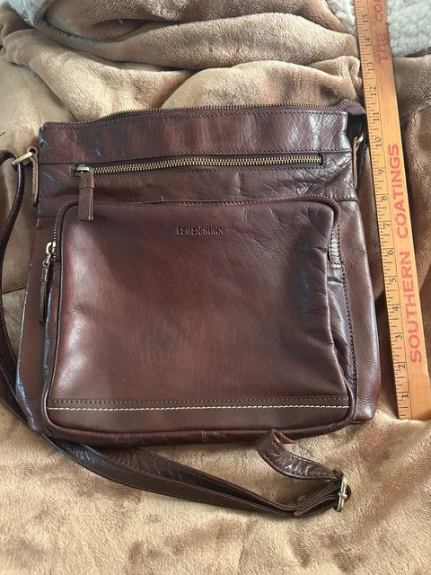 Leder Buck Brown Leather Crossbody Bag