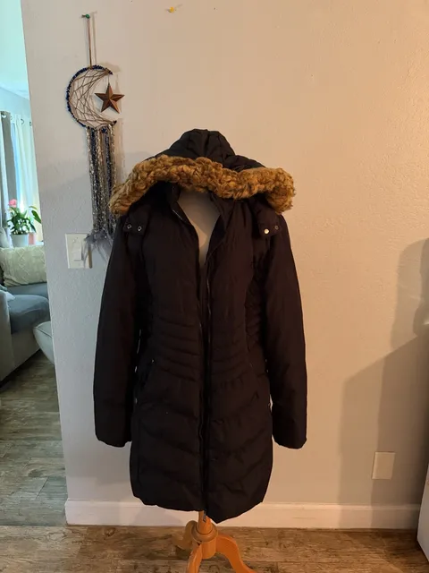 Laundry by Shelli Segal Black Quilted Puffer Jacket with Faux Fur Hood