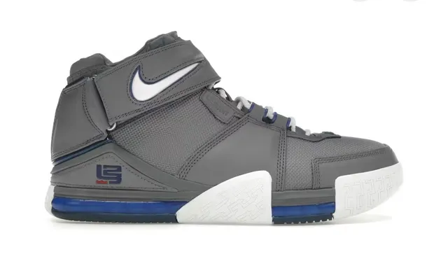 Nike LeBron VI