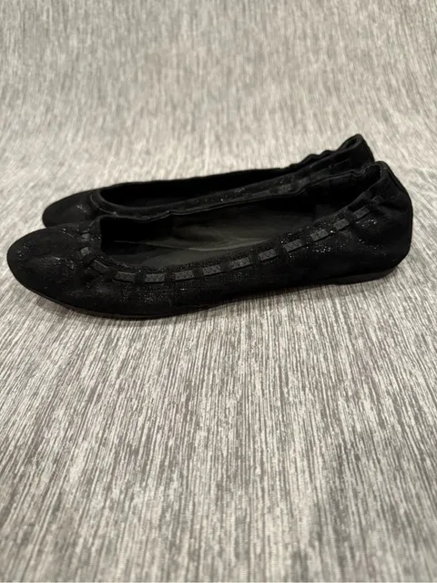 Donald J. Pliner Black Ballet Flats