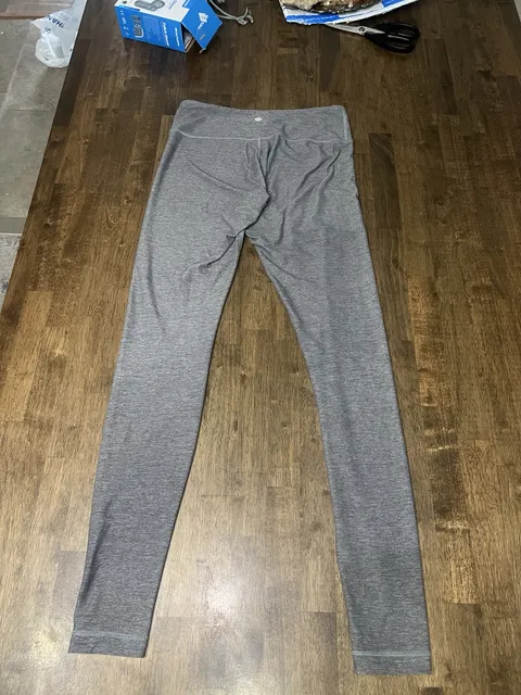 Lululemon Leggings Size 6 Gray Heather Workout Yoga Pants