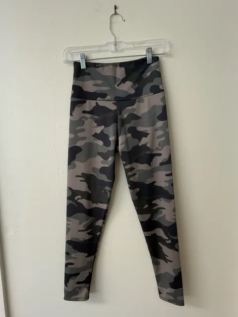 Onzie Leggings Green Camo Print High Waist