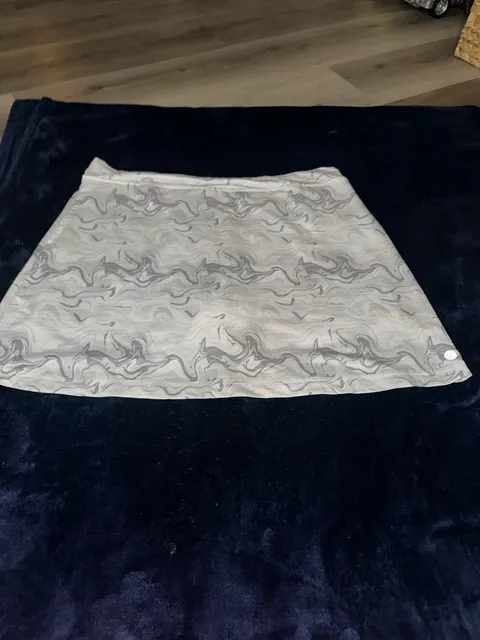 Bette & Court Skort Size XL White Gray Marbled Athletic Golf Skirt