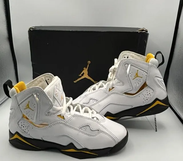 Jordan True Flight Size 4Y White Black Yellow Ochre