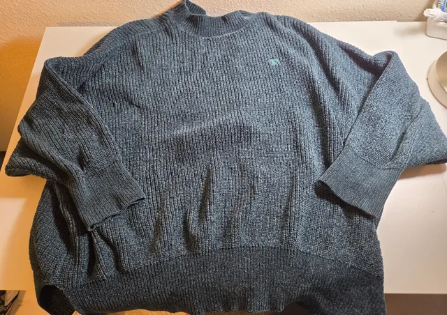Pink Victoria's Secret Sweater Size S Dark Gray Green Chenille Knit