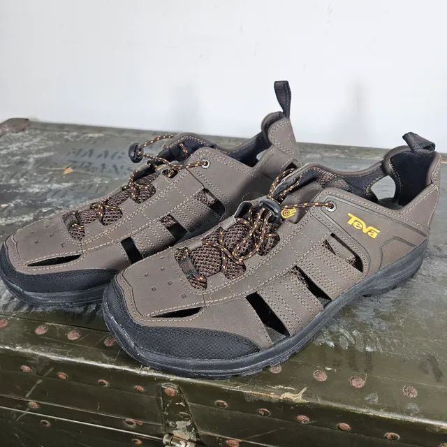 Teva Forebay Fisherman Hiking Sandals Brown