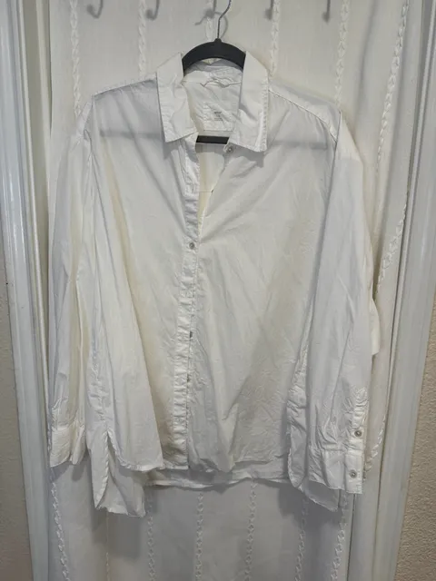 Aerie Women’s Large White Oversized Button Down Shirt Long Sleeve Relaxed Tunic