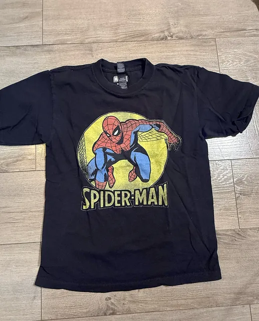 Marvel Spider-Man Graphic T-Shirt Size M 10-12 Black Graphic Tee