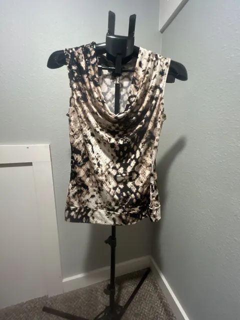 Alfani Cowl Neck Sleeveless Blouse Size XS Brown Animal Print Sequin
