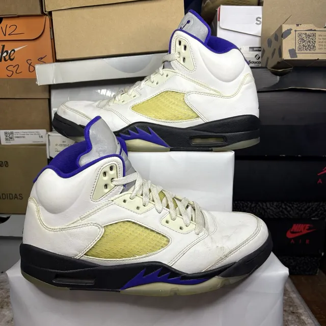 Size 9.5 - Jordan 5 Concord 2022