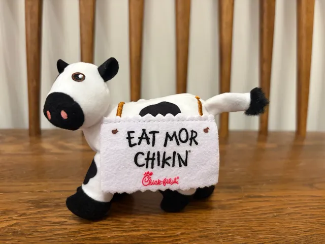 Chick-fil-A Eat Mor Chikin Plush Cow Stuffed Animal Toy 5"