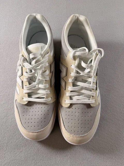 New Balance 480 Size 9.5 Grey Beige Leather Sneakers