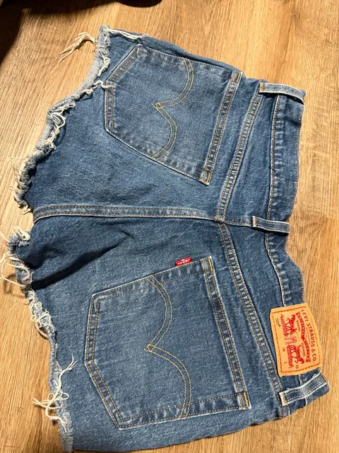 Levi's 501 Cut-Off Denim Shorts Size W27 Blue Distressed