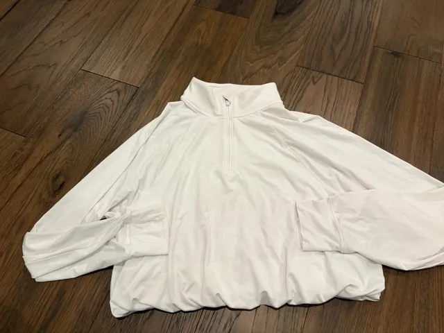 Athleta Girl 1/4 Zip Pullover Size XL/14 White Athletic Top