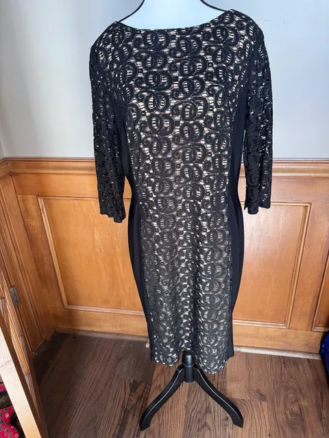 Anne Klein Black Lace Dress Size 16 – Nude Lining – Cocktail Party Dress