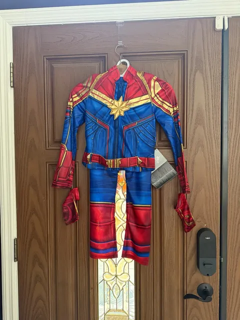 Disney Captain Marvel Costume Size 7/8 NWT