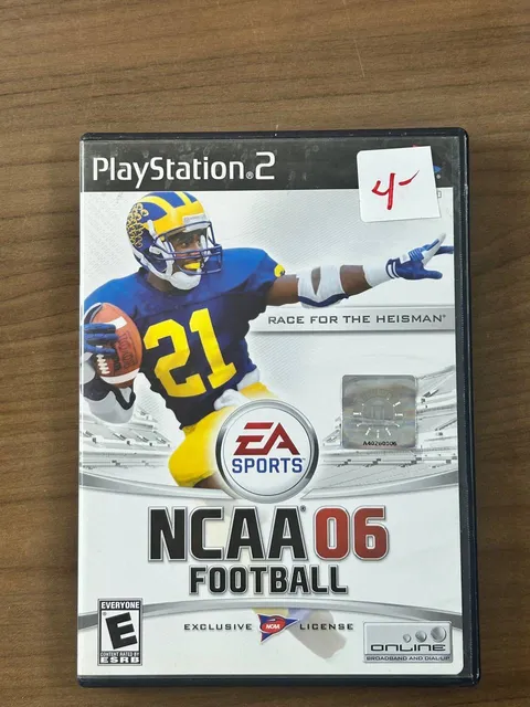 NCAA Football 06 PS2 PlayStation 2 EA Sports 2005 Game Disc Manual Case