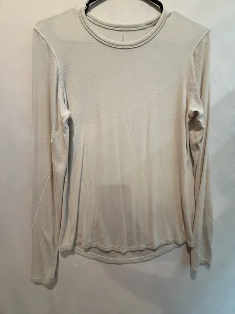 Lululemon size 6 Hold Tight Long Sleeve Thermal Top Cream Ribbed