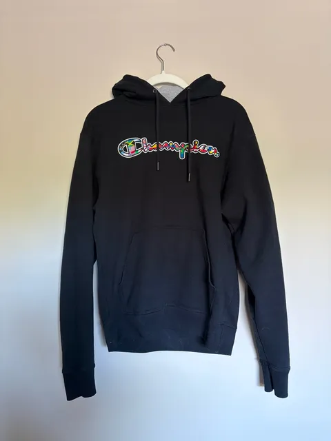 Champion Global Flags Hoodie Size S Black Embroidered Logo