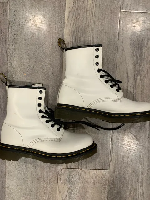 Dr. Martens 1460 Smooth Leather Boots White