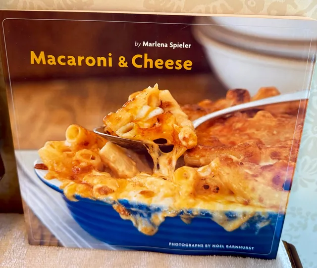 Macaroni & Cheese Cookbook by Marlena Spieler | 2006 | Like New Unread